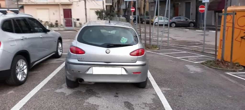 Alfa Romeo 147 1.9 JTD 8V 115CV 5p. Distinctive 05/2003-photo-0