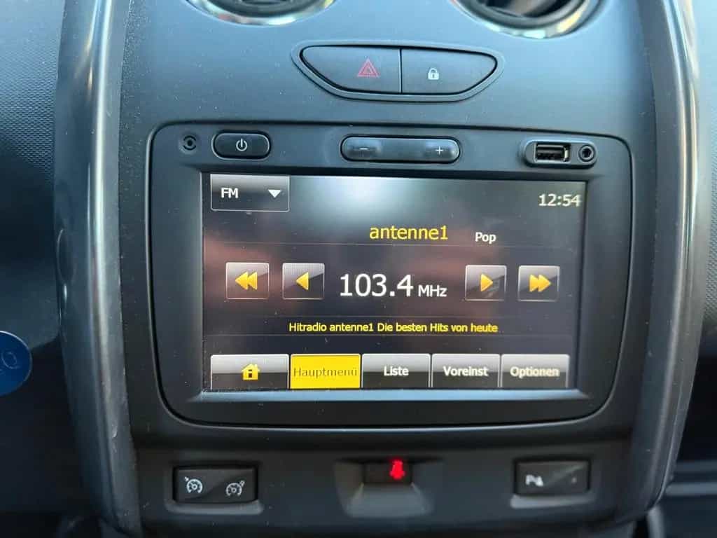 Dacia Duster I Prestige 4x2*NAVI*AHK*LEDER*FES*DR* 05/2015-photo-10
