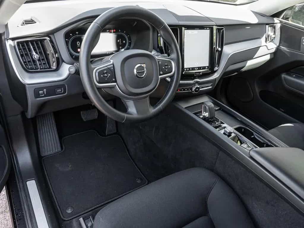 Volvo XC60 Momentum Pro 2WD Digitales Cockpit Soundsys 07/2021-photo-7