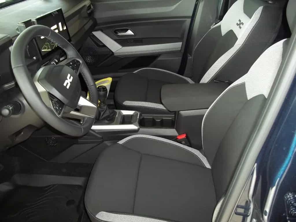 Dacia Bigster TCe 140 Journey 4x2 10/2025-photo-15