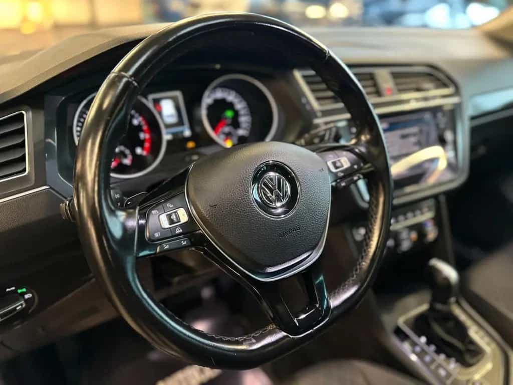 Volkswagen Tiguan Comfortline BMT/Start-Stopp 4Motion *Pano 12/2017-photo-36