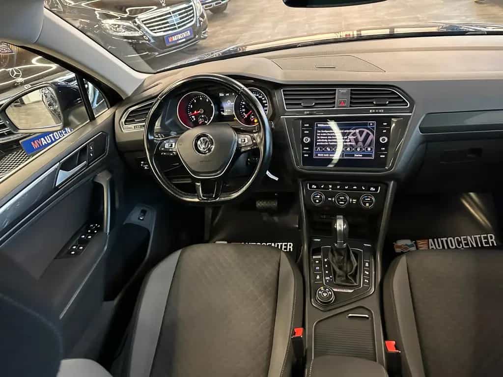 Volkswagen Tiguan Comfortline BMT/Start-Stopp 4Motion *Pano 12/2017-photo-40