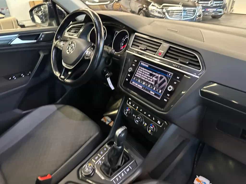 Volkswagen Tiguan Comfortline BMT/Start-Stopp 4Motion *Pano 12/2017-photo-45