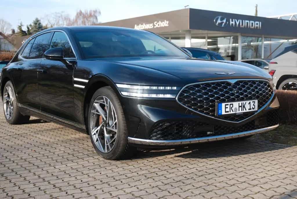Genesis G90 3.5T MHEV Luxury Plus AWD 4-Sitzer 11/2024-photo-2