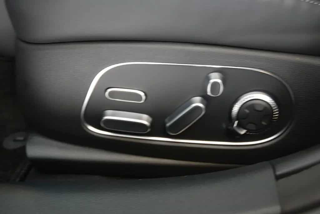 Genesis G90 3.5T MHEV Luxury Plus AWD 4-Sitzer 11/2024-photo-8