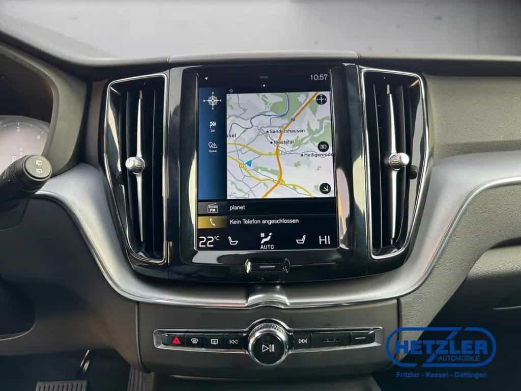 Volvo XC60 Momentum Pro 2WD AHK Navi Digitales Cockpit 04/2021-photo-8