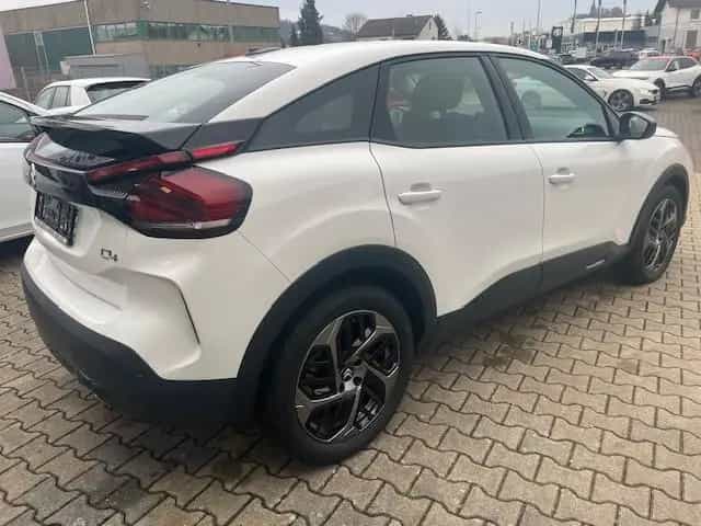 Citroën C4 Lim. Feel Pack 06/2023-photo-1