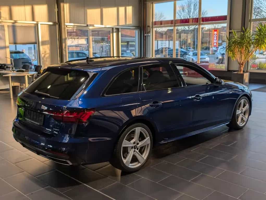 Audi A4 Avant 50 TDI quattro tiptronic S line 01/2022-photo-5