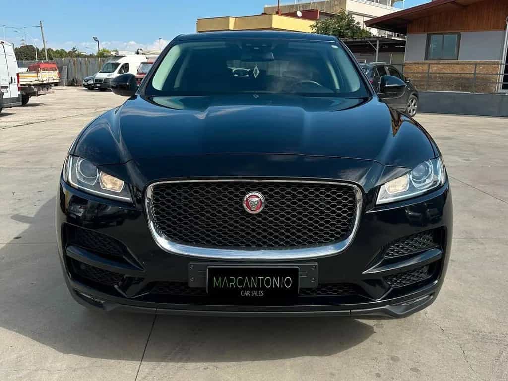 Jaguar F-Pace 2.0 D 180 CV AWD Portfolio 09/2017-photo-1