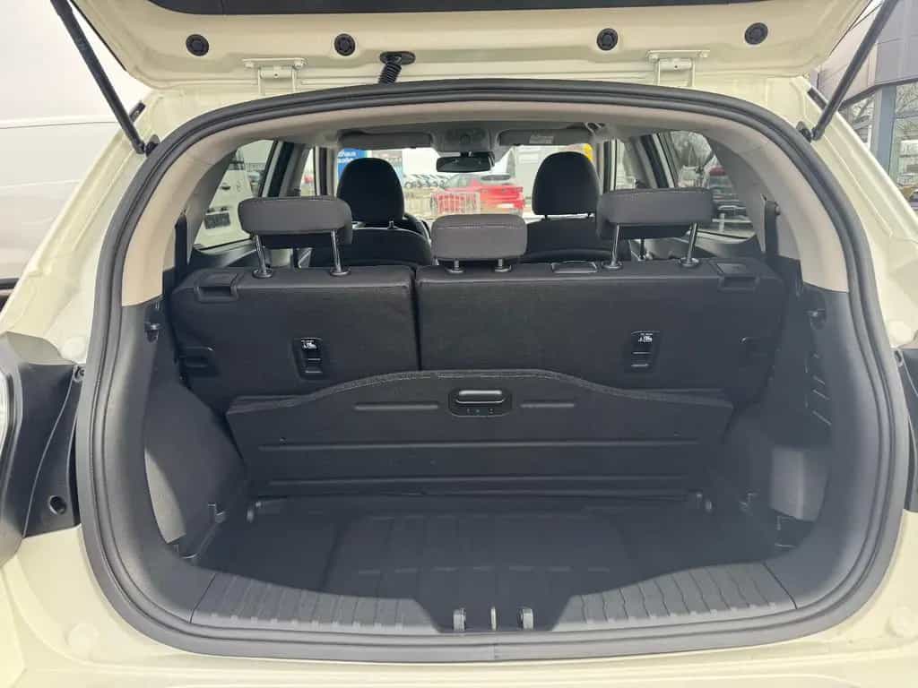 KGM Tivoli Essential Navi, SHZ null-photo-11