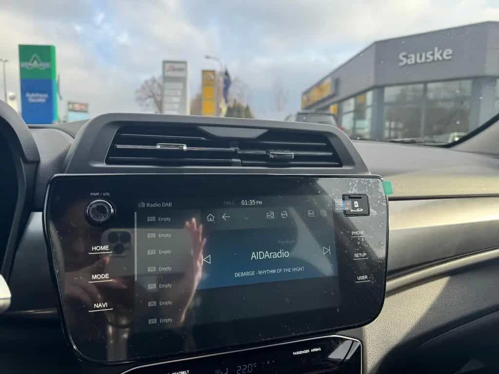 KGM Tivoli Essential Navi, SHZ null-photo-28