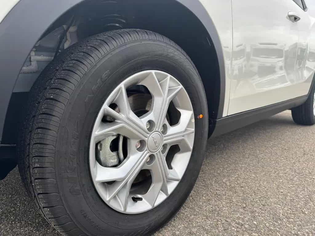 KGM Tivoli Essential Navi, SHZ null-photo-3
