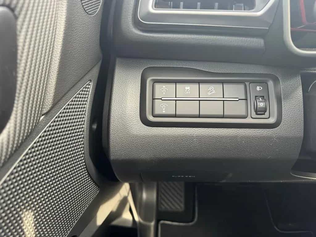 KGM Tivoli Essential Navi, SHZ null-photo-35