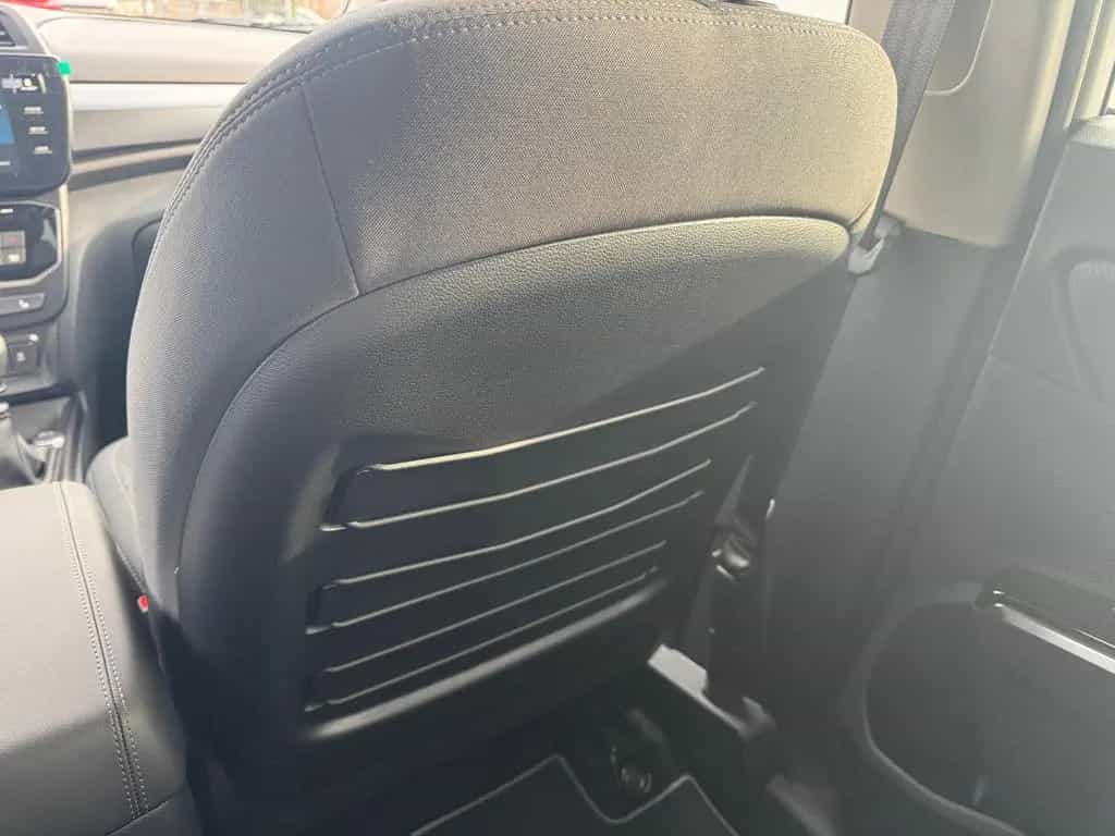 KGM Tivoli Essential Navi, SHZ null-photo-38