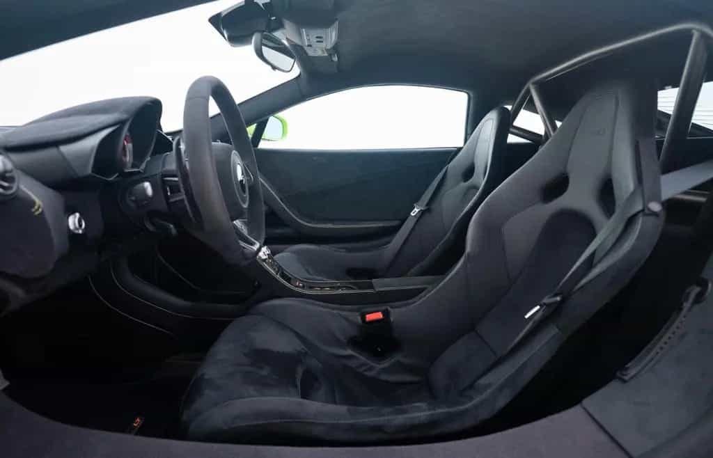 McLaren 675LT 04/2016-photo-6