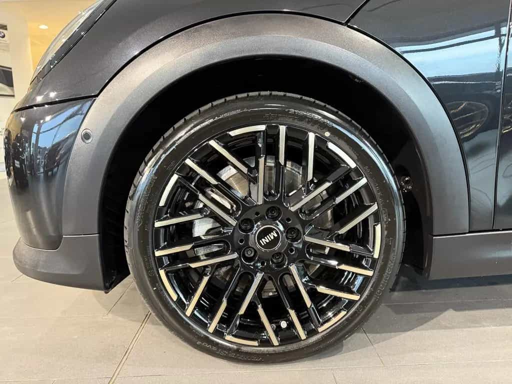 MINI Cooper S Favoured Trim 3-trg. 11/2024-photo-23