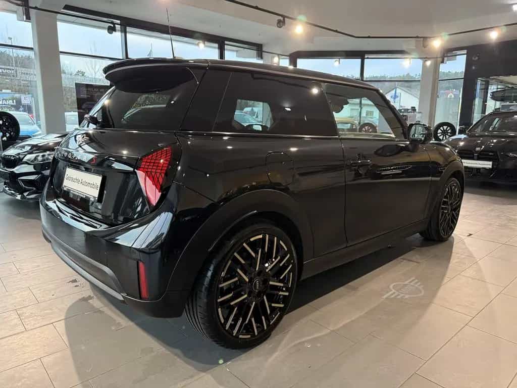 MINI Cooper S Favoured Trim 3-trg. 11/2024-photo-6