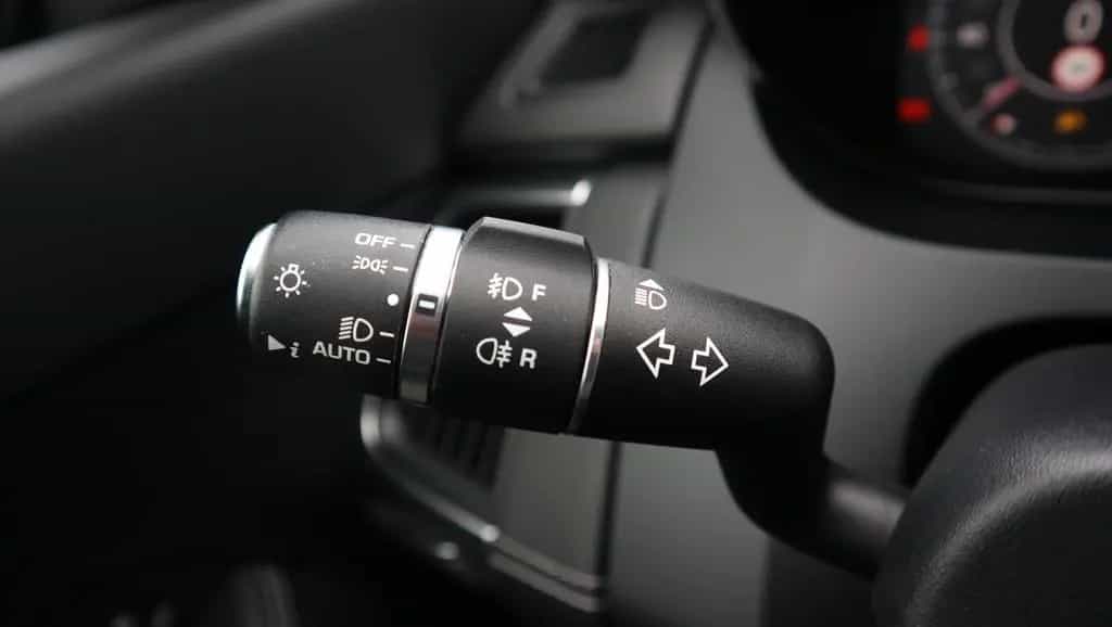 Jaguar E-Pace R-Dynamic S - Pano LED ACC Navi 05/2020-photo-11