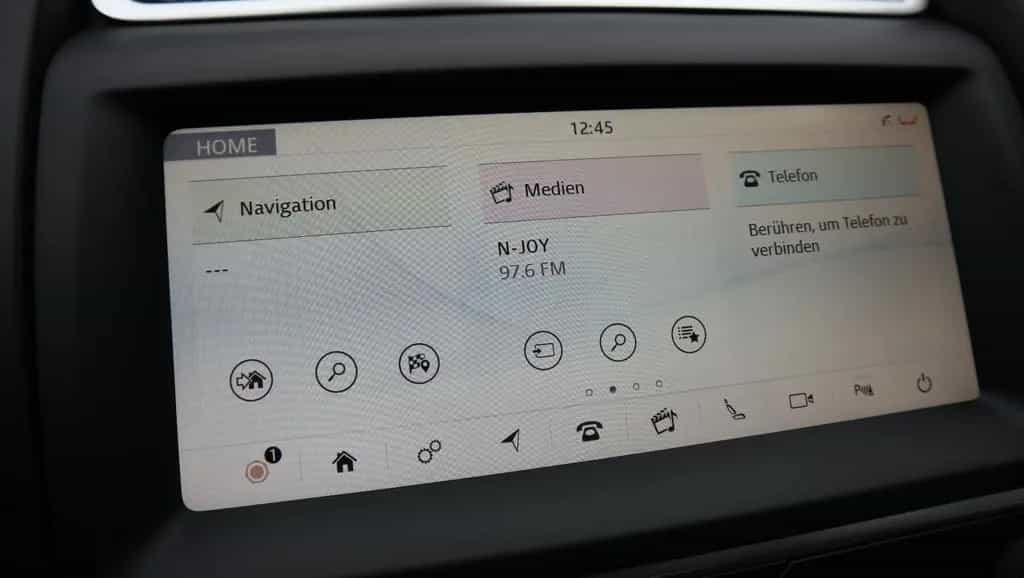 Jaguar E-Pace R-Dynamic S - Pano LED ACC Navi 05/2020-photo-14