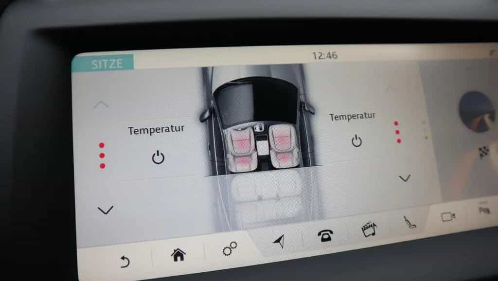 Jaguar E-Pace R-Dynamic S - Pano LED ACC Navi 05/2020-photo-16