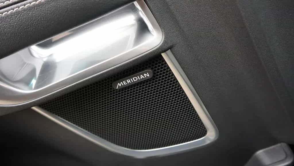 Jaguar E-Pace R-Dynamic S - Pano LED ACC Navi 05/2020-photo-23