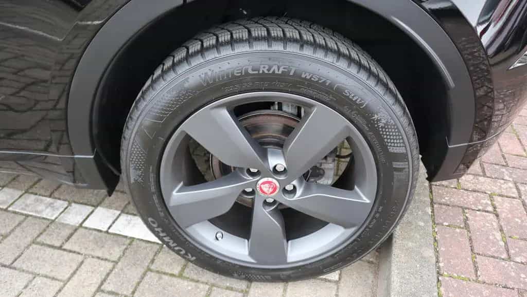 Jaguar E-Pace R-Dynamic S - Pano LED ACC Navi 05/2020-photo-5