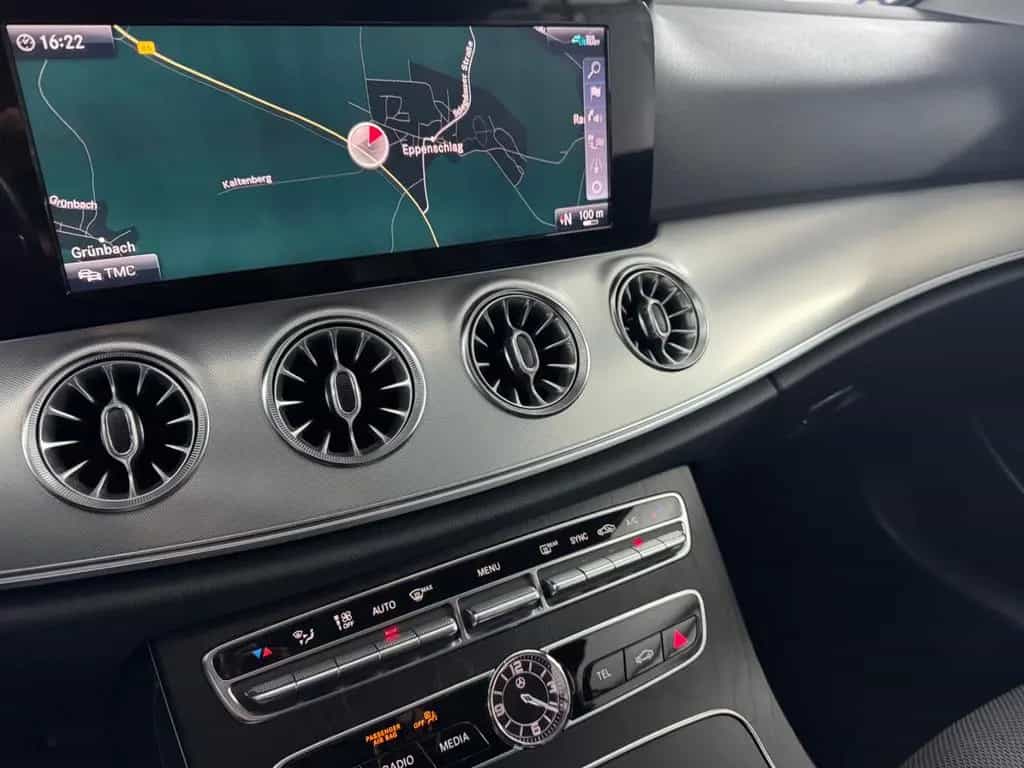 Mercedes-Benz E-Class 200 Coupe *Navi|Panorama|Kamera|Bi-LED* 09/2018-photo-27