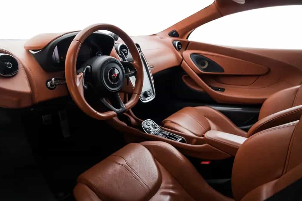 McLaren 570GT / Bowers & Wilkins / Front Lift / MSO 01/2017-photo-11