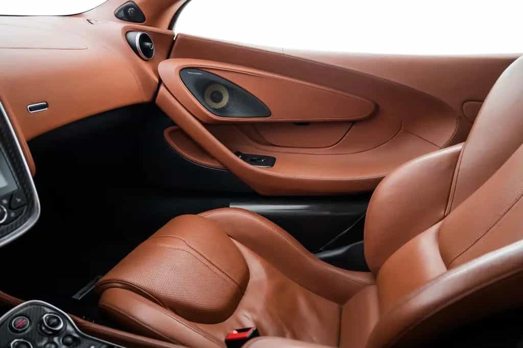 McLaren 570GT / Bowers & Wilkins / Front Lift / MSO 01/2017-photo-15