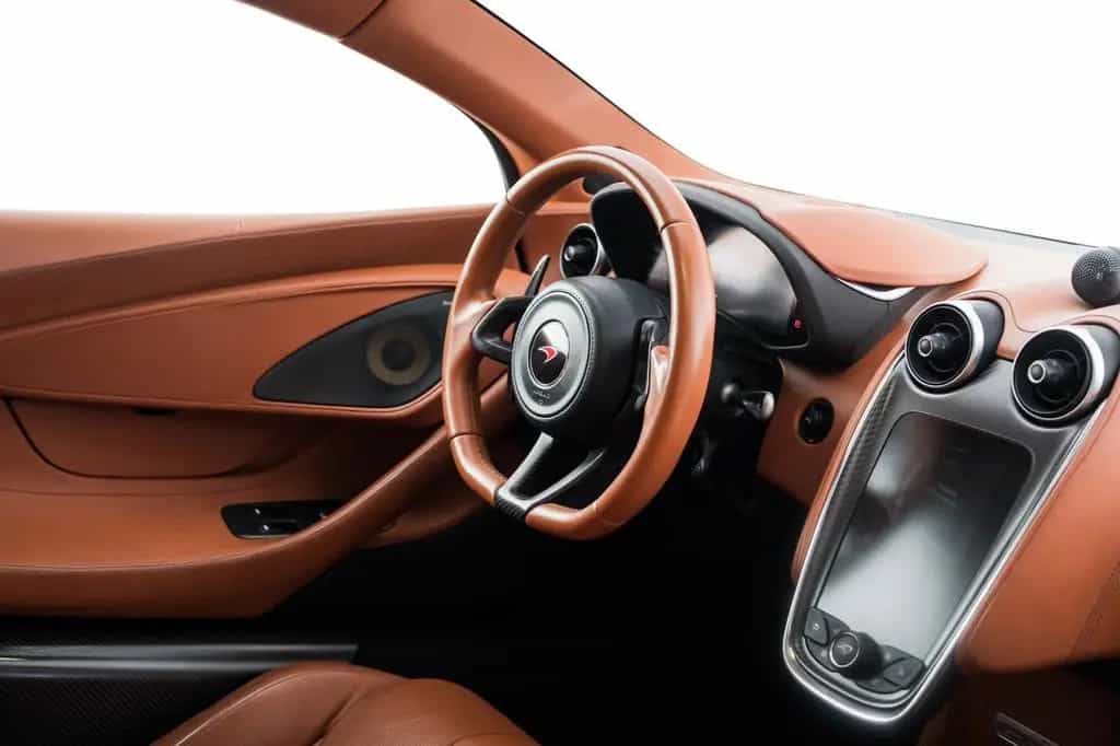 McLaren 570GT / Bowers & Wilkins / Front Lift / MSO 01/2017-photo-19