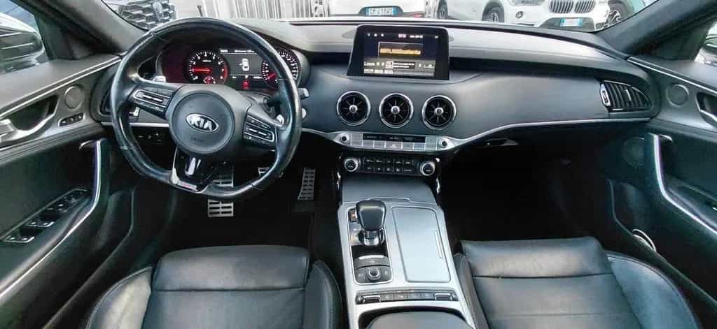 Kia Stinger 3.3 T-GDI AWD AT8 GT 06/2019-photo-10