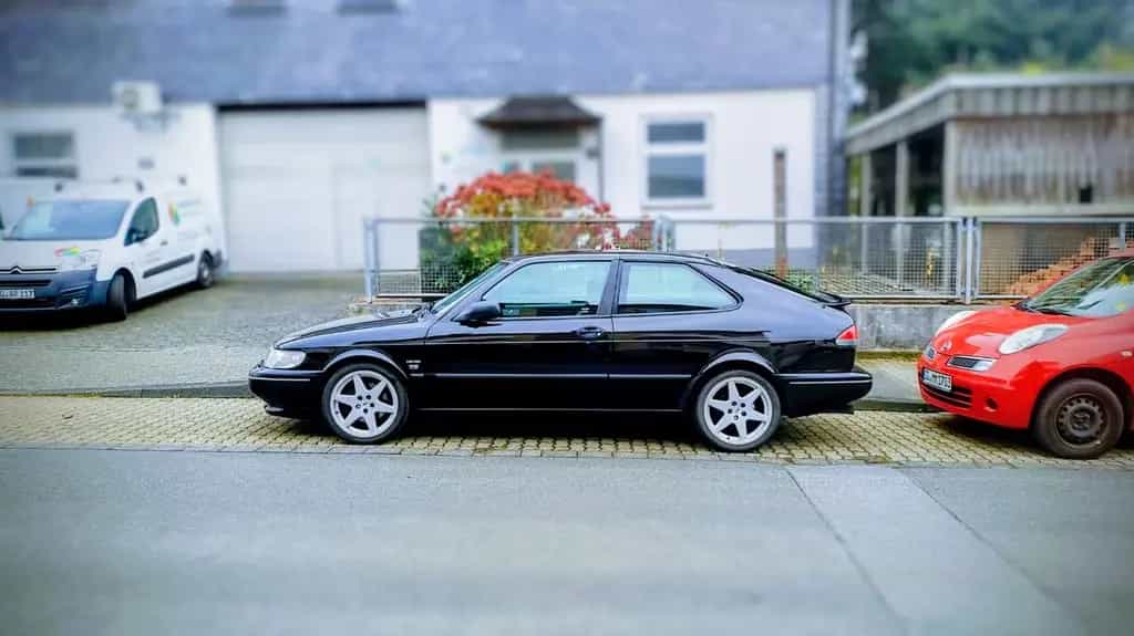 Saab 900 R 900 03/1996-photo-0
