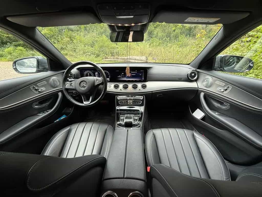Mercedes-Benz E-Class 400 T-Modell 4Matic 09/2017-photo-1