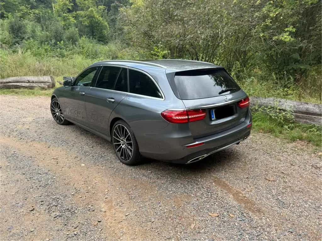 Mercedes-Benz E-Class 400 T-Modell 4Matic 09/2017-photo-6