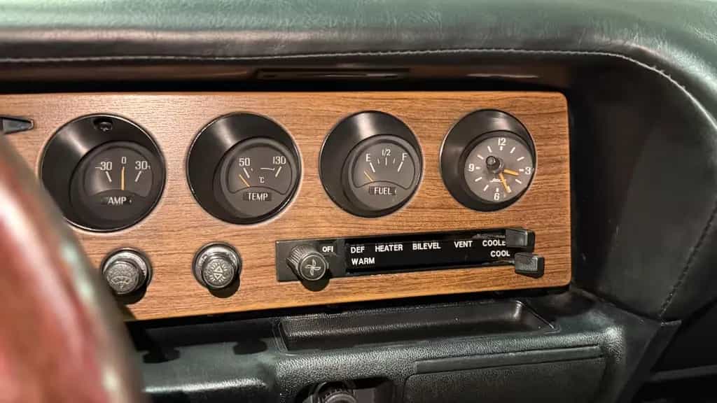 Datsun Other 240K GT 11/1974-photo-13