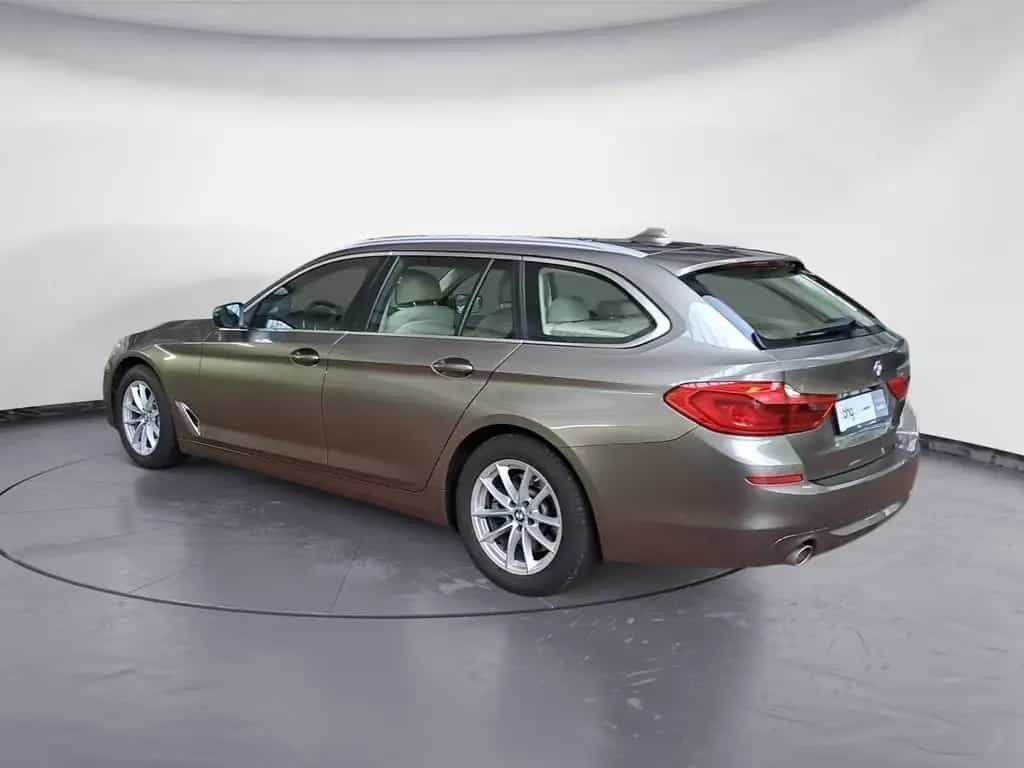 BMW 5 Series 530i Touring Aut. *KAMERA*LED*KLIMA 12/2018-photo-2