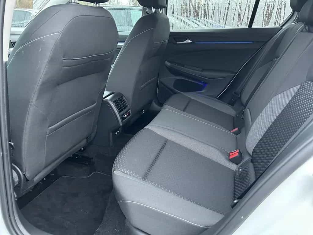 Volkswagen Golf VIII 1.5 TSI ACTIVE +AHK +LED +ACC +RKAM +V 12/2022-photo-12