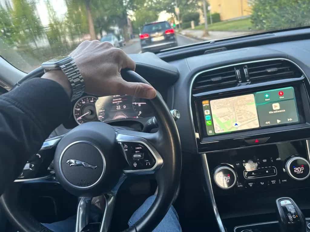 Jaguar XE D180 SE 07/2019-photo-3