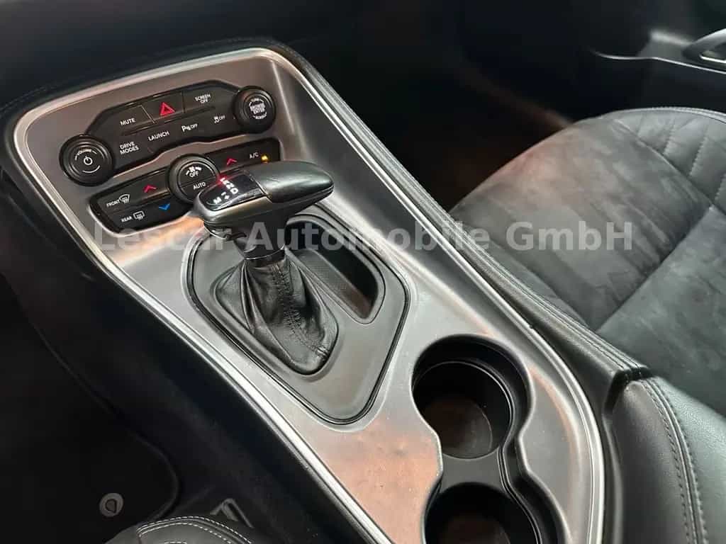 Dodge Challenger R/T  Scat Pack 07/2020-photo-11