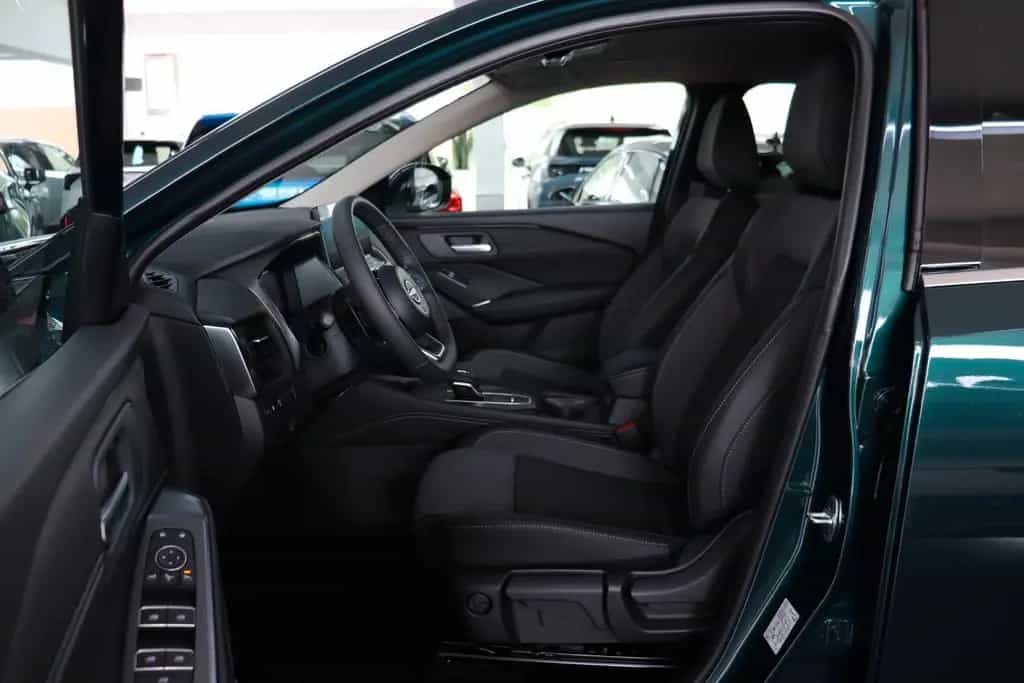 Nissan Qashqai 1.3 AT N-Connecta Navi,LED,TLeder SOFORT 01/2026-photo-11