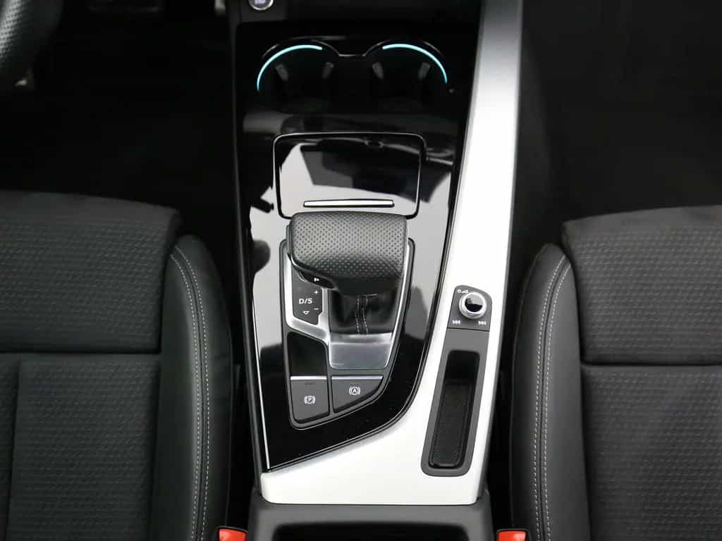 Audi A4 Avant 2.0 TFSI quattro S-tronic S line  LED N 11/2022-photo-15