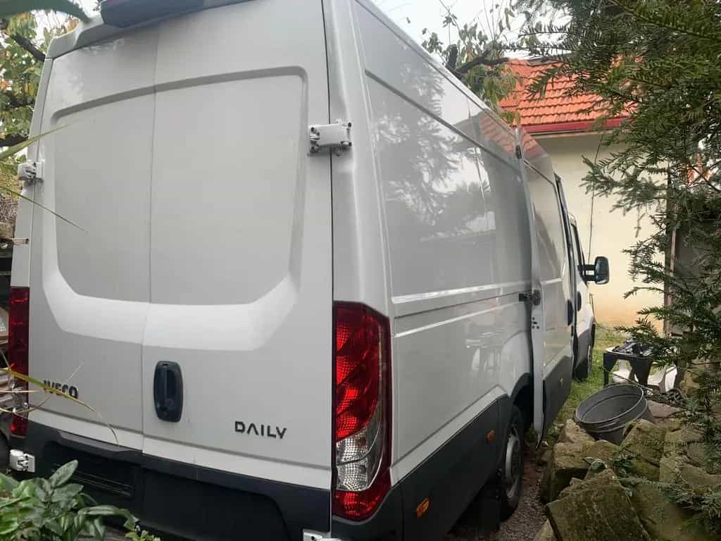 Iveco Daily 35 S 16 L4H2 MAXI LANG NUR 18400 KM 02/2025-photo-9