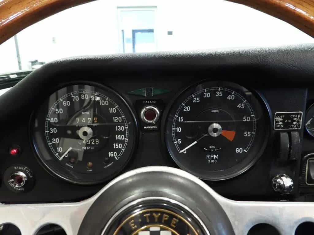 Jaguar XJ6 1968 E-TYPE 4.2 ROADSTER 03/1968-photo-5