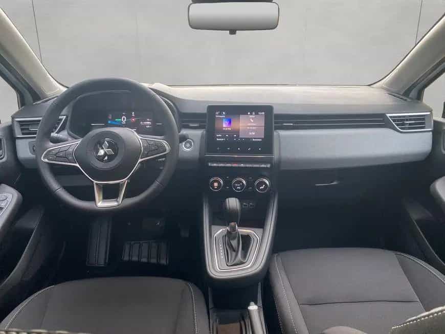 Mitsubishi Colt 1.6 Hybrid PLUS 105 kW, 5-türig 11/2025-photo-12