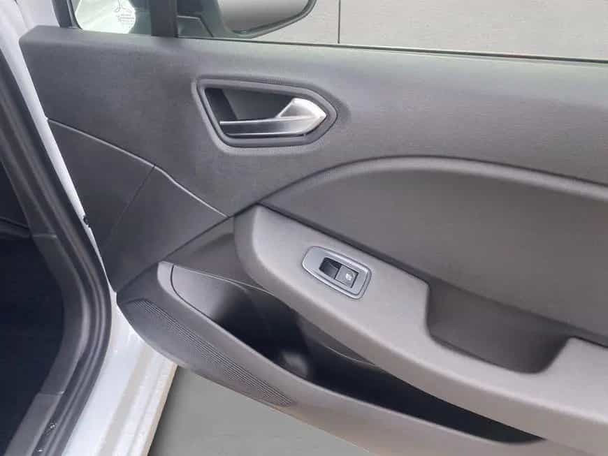 Mitsubishi Colt 1.6 Hybrid PLUS 105 kW, 5-türig 11/2025-photo-19