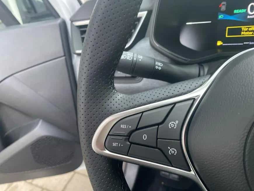 Mitsubishi Colt 1.6 Hybrid PLUS 105 kW, 5-türig 11/2025-photo-24