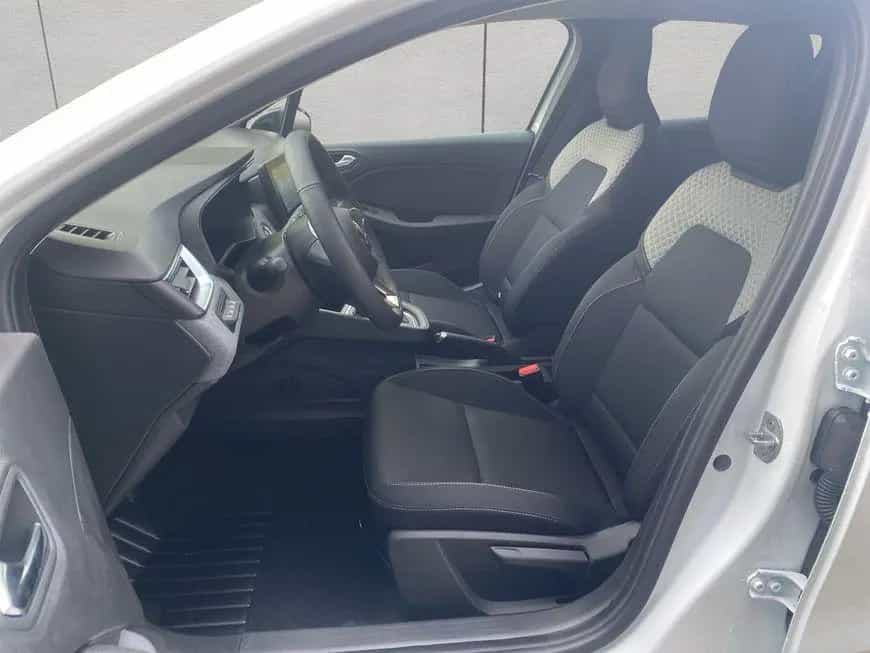 Mitsubishi Colt 1.6 Hybrid PLUS 105 kW, 5-türig 11/2025-photo-9