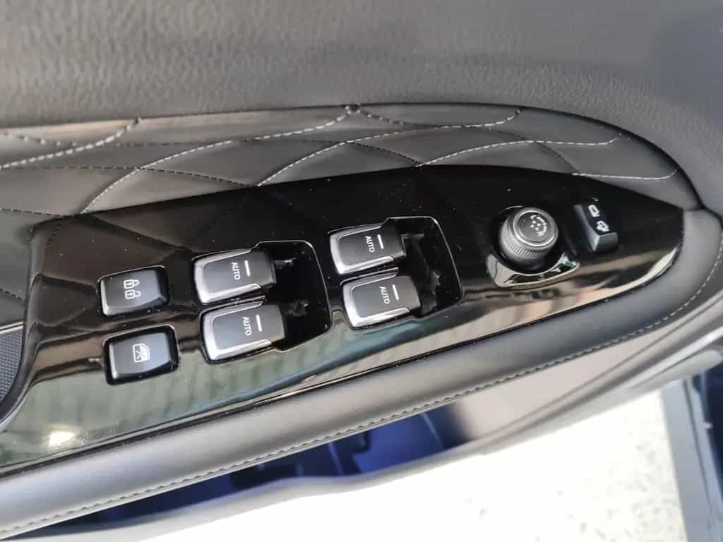 Ssangyong REXTON 2.2D Sapphire 4WD AT Elegance Leder|360°| 01/2024-photo-15