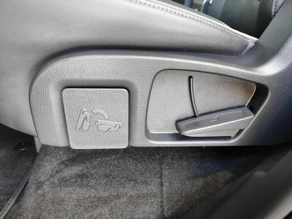 Ssangyong REXTON 2.2D Sapphire 4WD AT Elegance Leder|360°| 01/2024-photo-17