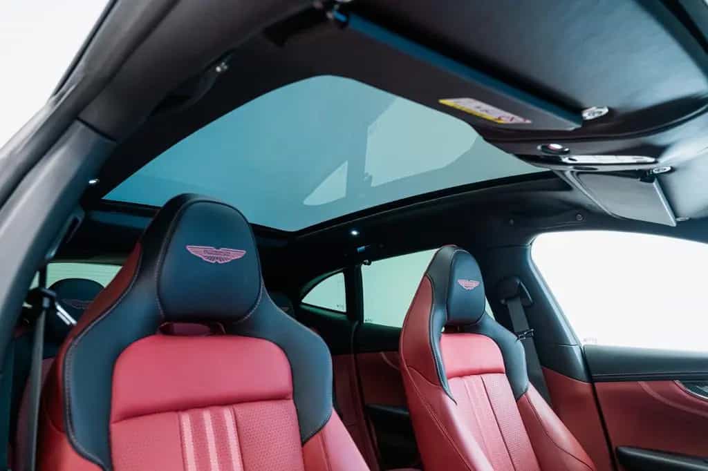 Aston Martin DBX 4.0 V8 DBX707 25MY Duotone Leather 08/2024-photo-14